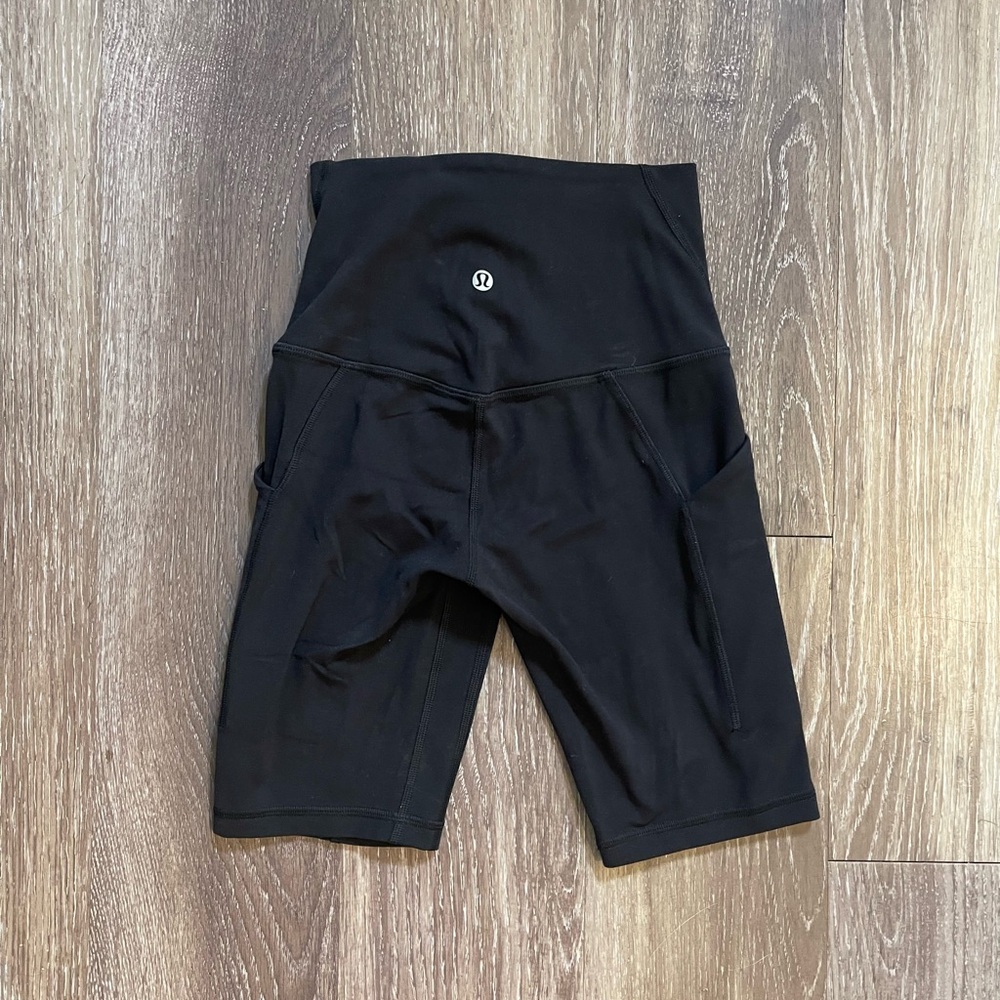 LULULEMON Align High-Rise Short with Pockets 8”